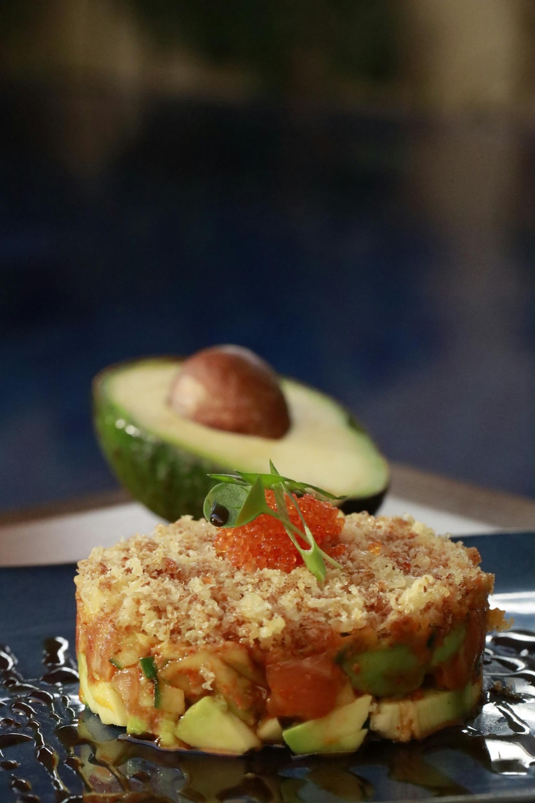 Tartare de saumon et Saint-Jacques, avocat et agrumes